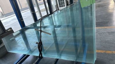江門(mén)超白鋼化玻璃 透明與強(qiáng)度的完美融合